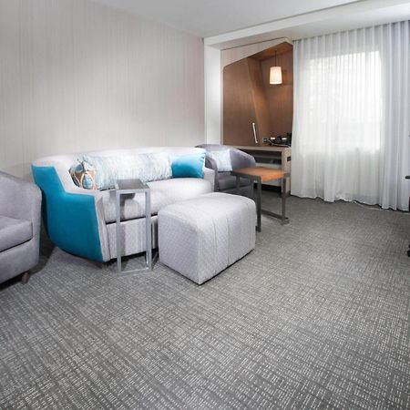 Courtyard Largo Medical Center Drive Hotel Exterior foto