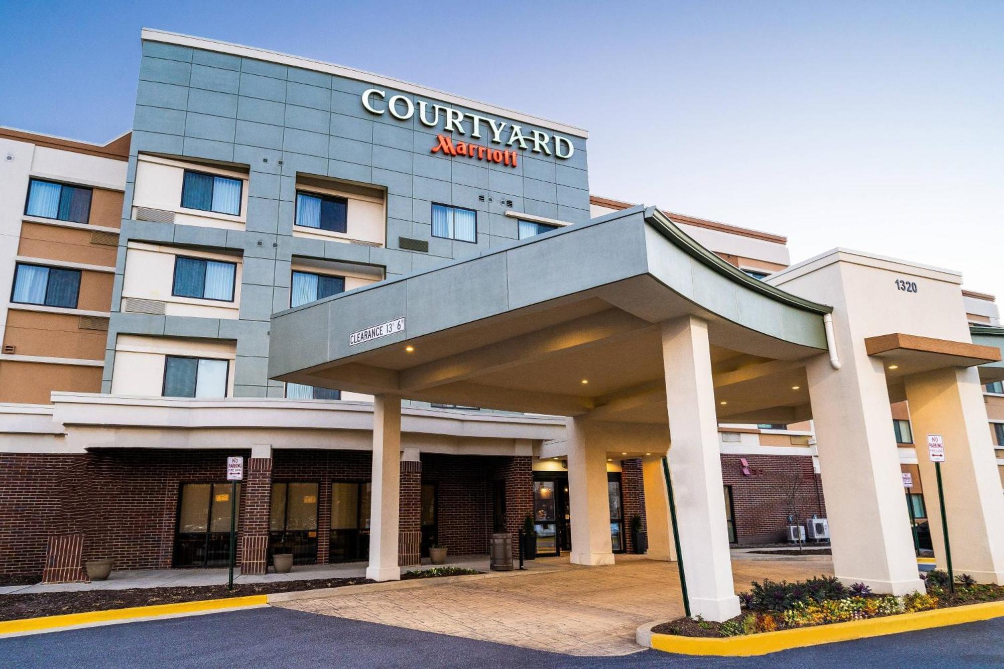 Courtyard Largo Medical Center Drive Hotel Exterior foto